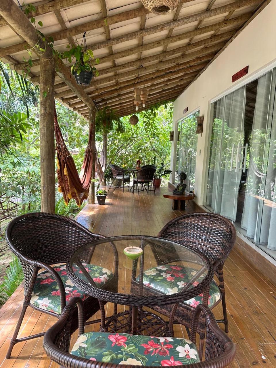 Aruana Suites Seu Refugio Entre Arvores A 5Km Da Vila De Praia Do Forte Exteriör bild
